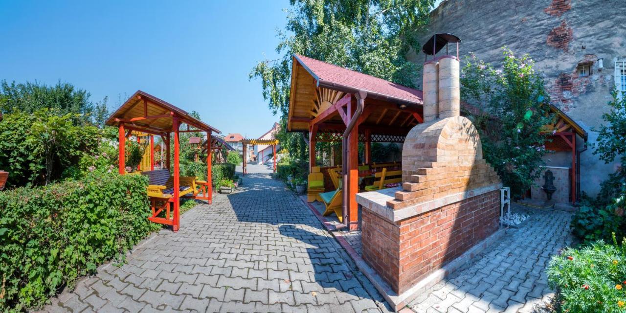 Pensiunea Kronstadt Brasov Luaran gambar