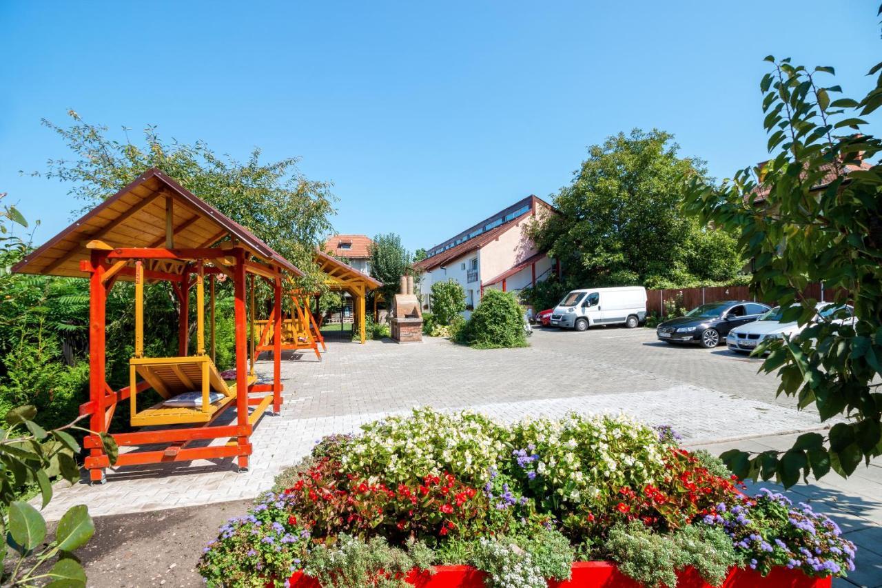 Pensiunea Kronstadt Brasov Luaran gambar